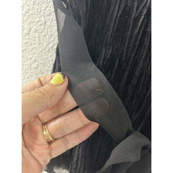 Komarov Tank Womens Babydoll Sz S Black Crinkle V Neck Y2k Bead WhimsiGoth Witch - Picture 12 of 13